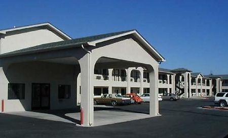 American Inn & Suites Albuquerque Exterior photo
